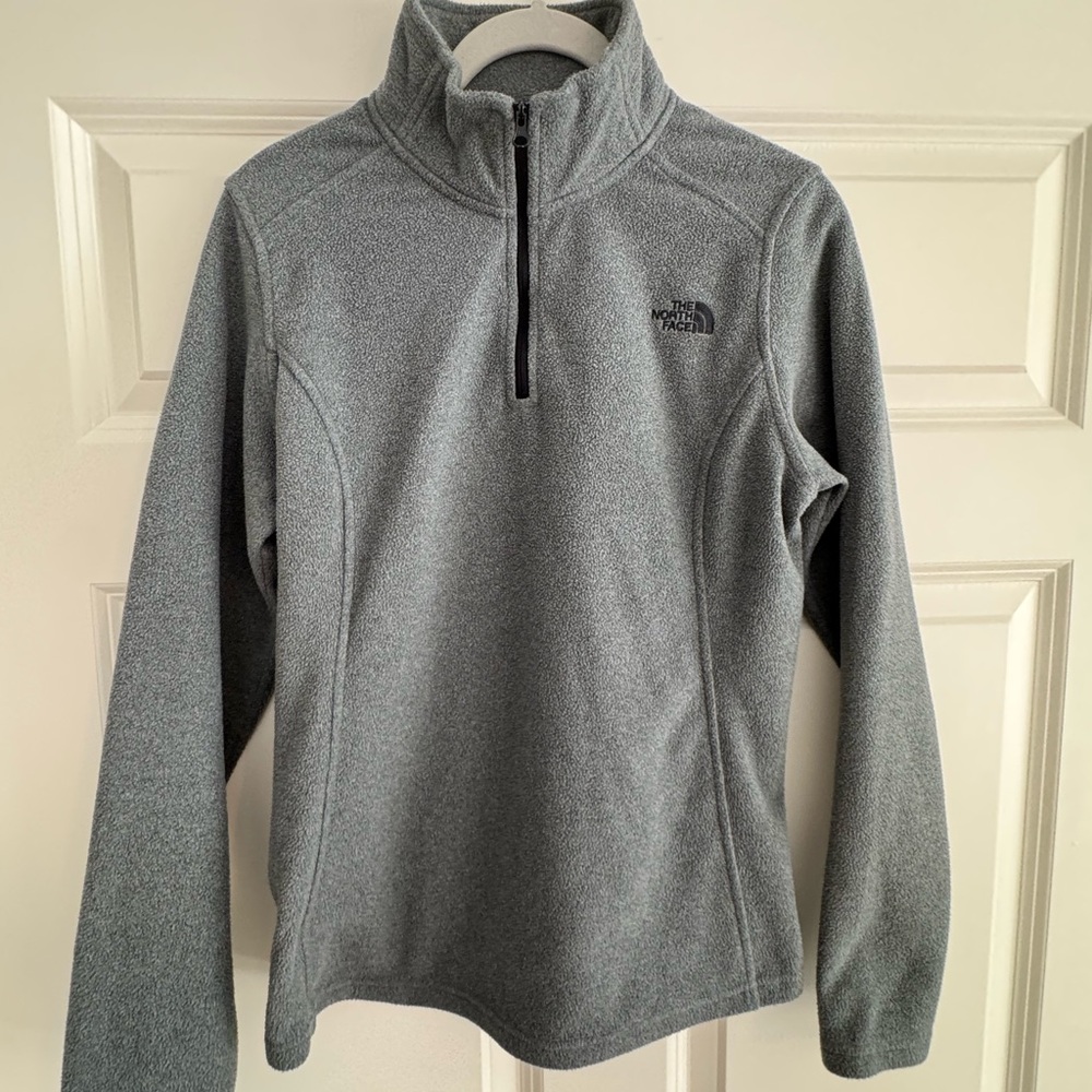 The North Face Women's Gray Fleece 1/4 Zip S
